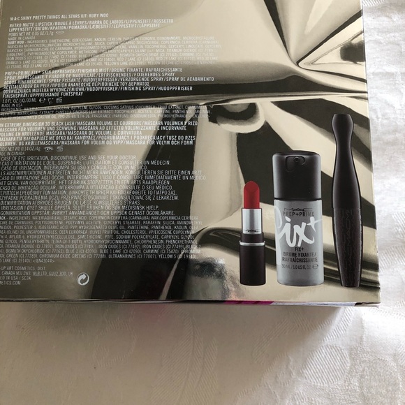 MAC Shiny Pretty Things All Star Kit Ruby Woo NIB - Picture 2 of 2
